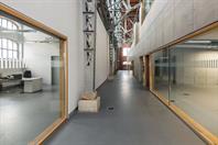 This picture shows building one, the historical building of the new Campus Derendorf of Hochschule Düsseldorf. This building includes the University Library and the Campus IT.